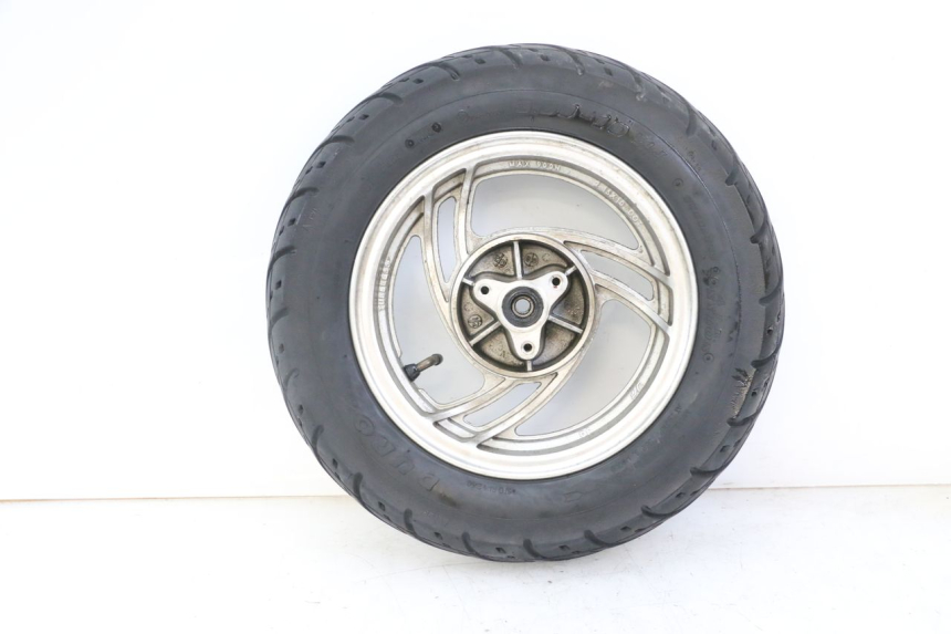 photo de JANTE AVANT ET PNEU PEUGEOT V-CLIC VCLIC 50 (2007 - 2013) - Gros plan technique