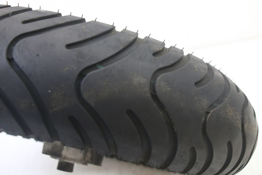 photo de JANTE AVANT ET PNEU PEUGEOT VIVACITY NEW 2T 50 (2008 - 2017) - Zoom composants