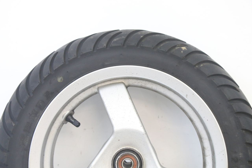 photo de JANTE AVANT ET PNEU PEUGEOT VIVACITY NEW 2T 50 (2008 - 2017) - Zoom état d’usage