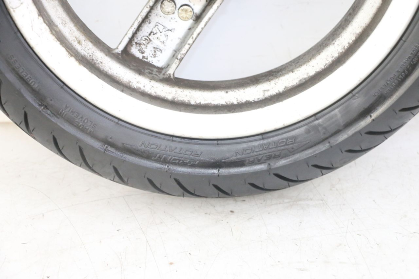 photo de JANTE AVANT ET PNEU PEUGEOT VIVACITY NEW 2T 50 (2008 - 2017) - Photo complémentaire