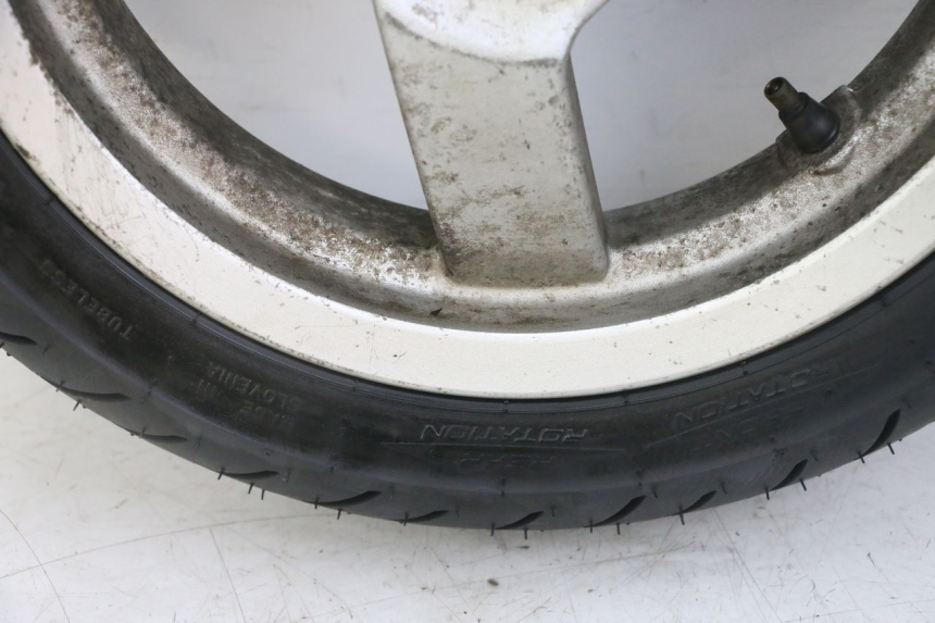 photo de JANTE AVANT ET PNEU PEUGEOT VIVACITY NEW 2T 50 (2008 - 2017) - Pièce contrôlée