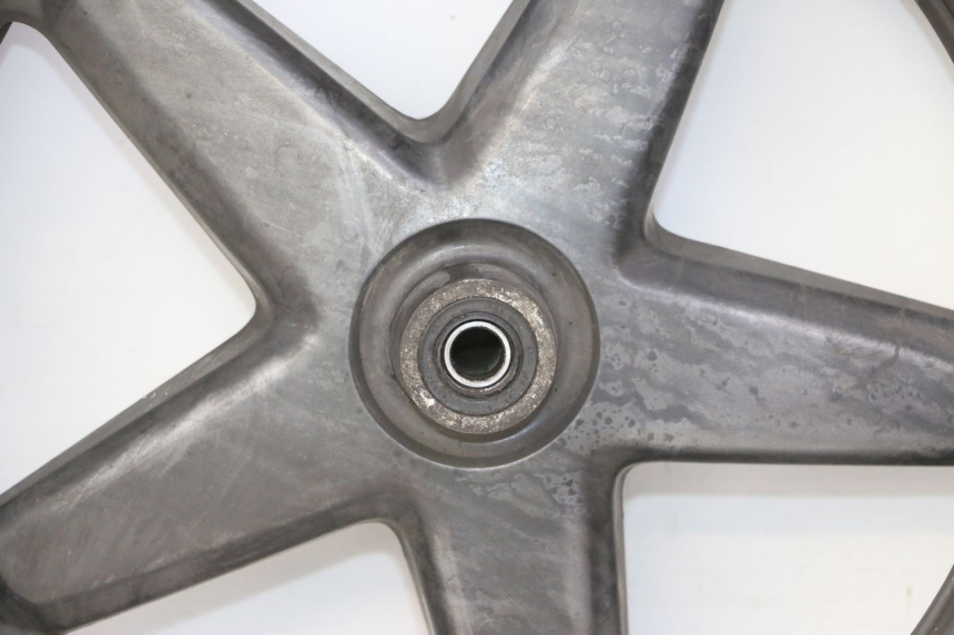 photo de JANTE AVANT ET PNEU YAMAHA X-MAX XMAX 125 (2010 - 2013) - Aperçu profil