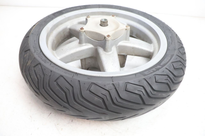 photo de JANTE AVANT ET PNEU PIAGGIO X8 STREET 125 (2006 - 2007) - Points de fixation
