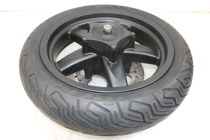 photo de JANTE AVANT ET PNEU PIAGGIO XEVO - X EVO 125 (2007 - 2017) - Points de fixation