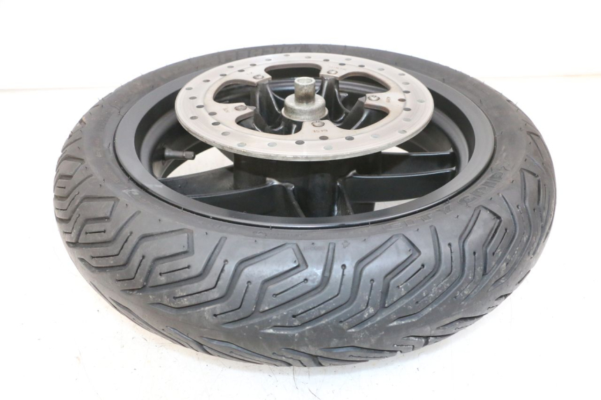 photo de JANTE AVANT ET PNEU PIAGGIO XEVO - X EVO 125 (2007 - 2017) - Pièce contrôlée