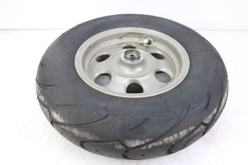 photo de JANTE AVANT ET PNEU YAMAHA BW'S NG NEXT GENERATION 50 (1996 - 2003) - Points de fixation