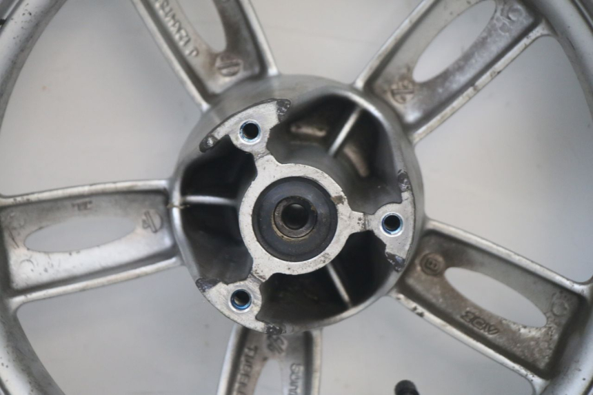 photo de JANTE AVANT ET PNEU YAMAHA NEOS NEO'S 4T 50 (2008 - 2016) - Marquages et références