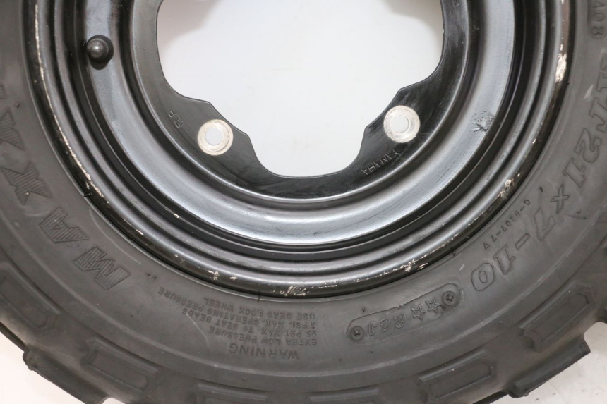 photo de JANTE AVANT ET PNEU YAMAHA YFM R RAPTOR 250 (2008 - 2014) - Points de fixation