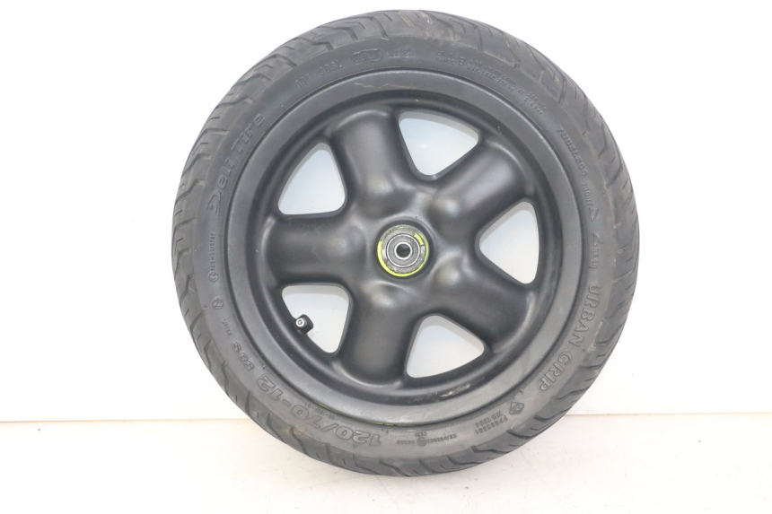 photo de JANTE AVANT ET PNEU YAMAHA YP MAJESTY 125 (2002 - 2006) - Vue principale