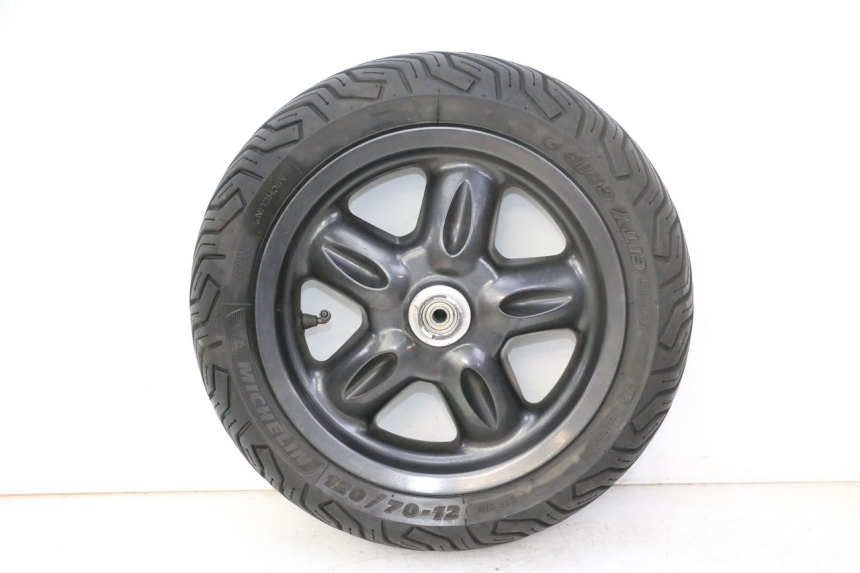 photo de JANTE AVANT ET PNEU YAMAHA YP MAJESTY 125 (2007 - 2010) - Vue principale