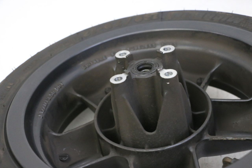 photo de JANTE AVANT ET PNEU YAMAHA YP MAJESTY 125 (2007 - 2010) - Détail de la pièce