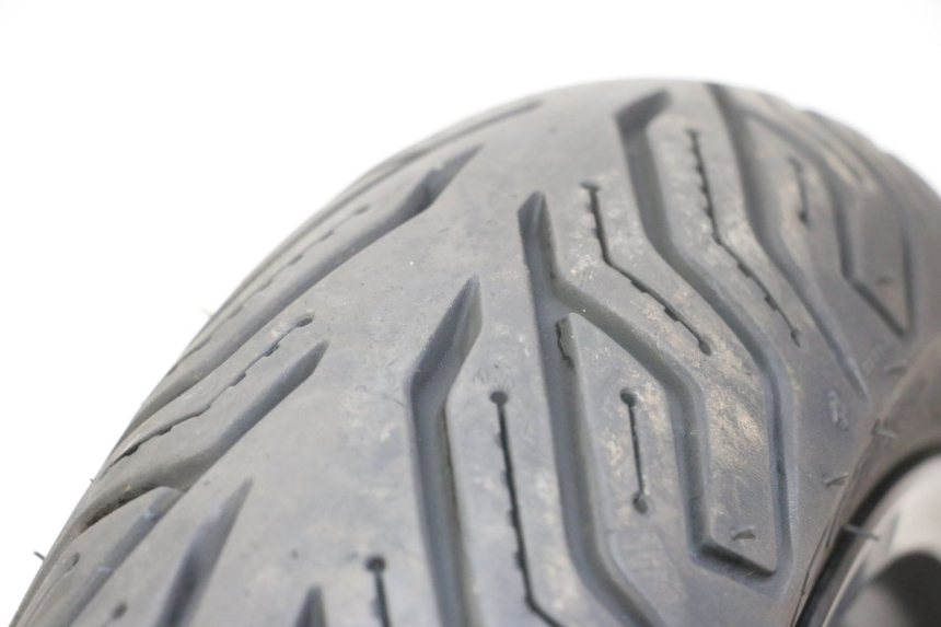 photo de JANTE AVANT ET PNEU YAMAHA YP MAJESTY 125 (2007 - 2010) - Autre angle de vue