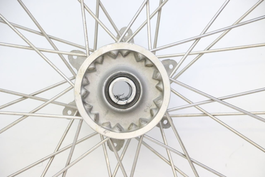 photo de JANTE AVANT ET PNEU YAMAHA YZ-F YZF 250 (2014 - 2018) - Autre angle de vue