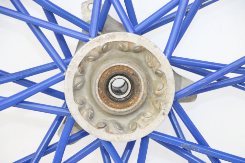 photo de JANTE AVANT ET PNEU YAMAHA YZ 85 (2002 - 2018) - Détail de la pièce