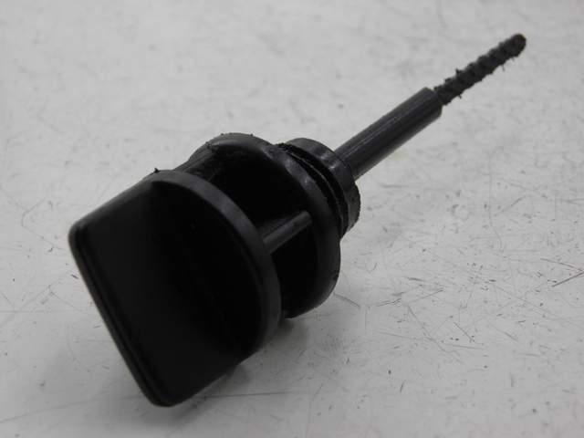 photo de JAUGE HUILE MOTEUR BENZHOU YY50QT31 VINTAGE 50 (2009 - 2012) - Détail de la pièce