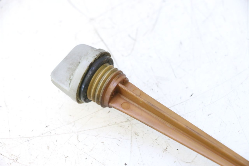 photo de JAUGE HUILE MOTEUR HONDA CB TWO FIFTY 250 (1991 - 2002) - Zoom état d’usage