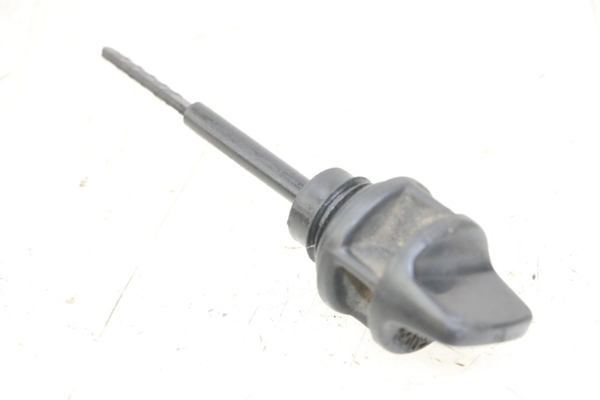 photo de JAUGE HUILE MOTEUR GOES WIKI 125 (2010 - 2015) - Détail de la pièce