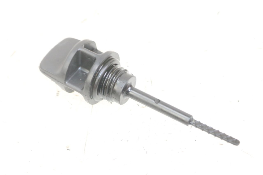 photo de JAUGE HUILE MOTEUR KYMCO DINK 4T 50 (2007 - 2018) - Détail de la pièce