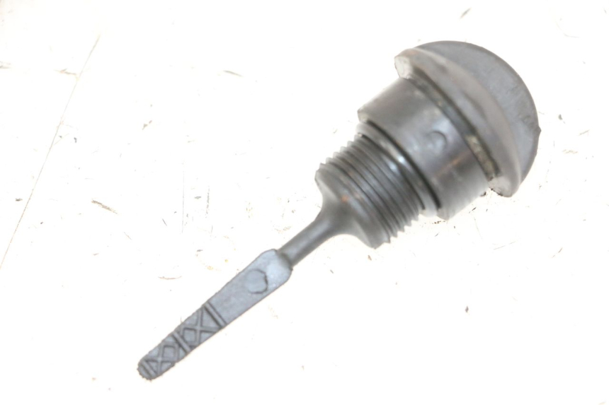 photo de JAUGE HUILE MOTEUR PIAGGIO VESPA LX 150 (2005 - 2013) - Détail de la pièce