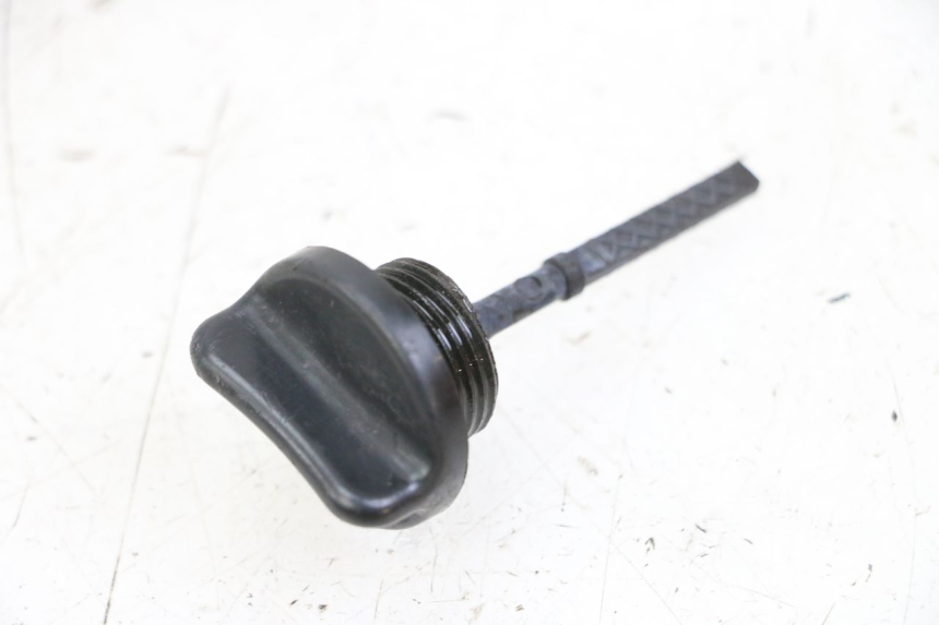 photo de JAUGE HUILE MOTEUR SUZUKI BURGMAN 125 (2015 - 2017) - Détail de la pièce