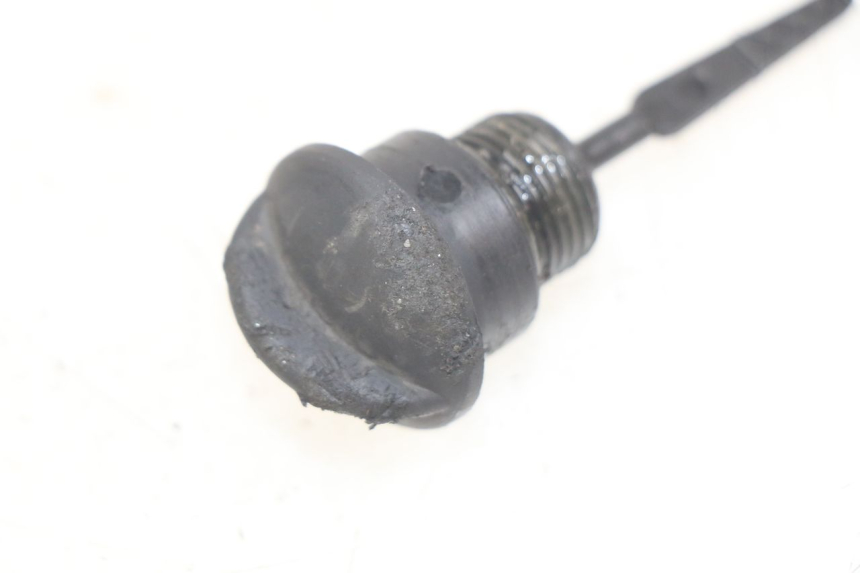 photo de JAUGE HUILE MOTEUR PIAGGIO VESPA LXV 125 (2006 - 2009) - Zoom état d’usage