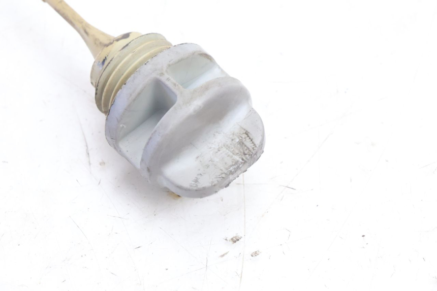 photo de JAUGE HUILE MOTEUR YAMAHA YP MAJESTY 125 (2007 - 2010) - Zoom état d’usage