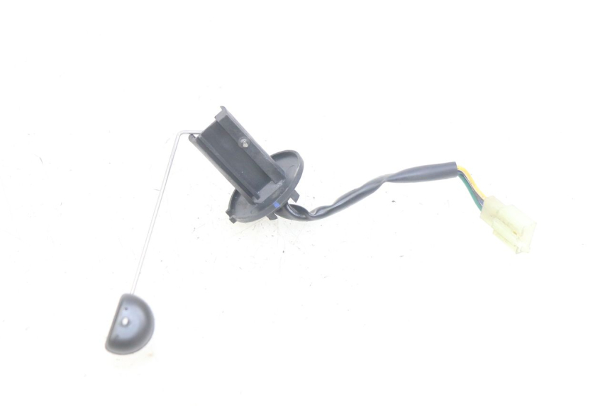 photo de JAUGE RESERVOIR ESSENCE KYMCO AGILITY 16+ 4T 50 (2018 - 2023) - Zoom état d’usage