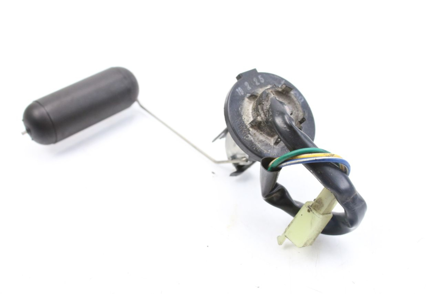 photo de JAUGE RESERVOIR ESSENCE KYMCO AGILITY 4T 50 (2018 - 2022) - Gros plan technique