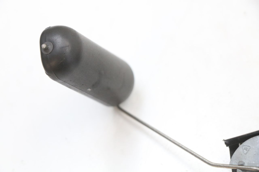 photo de JAUGE RESERVOIR ESSENCE KYMCO AGILITY 4T 50 (2005 - 2018) - Autre angle de vue