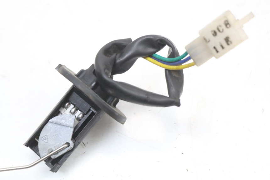 photo de JAUGE RESERVOIR ESSENCE KYMCO AGILITY 4T 50 (2005 - 2018) - Gros plan technique