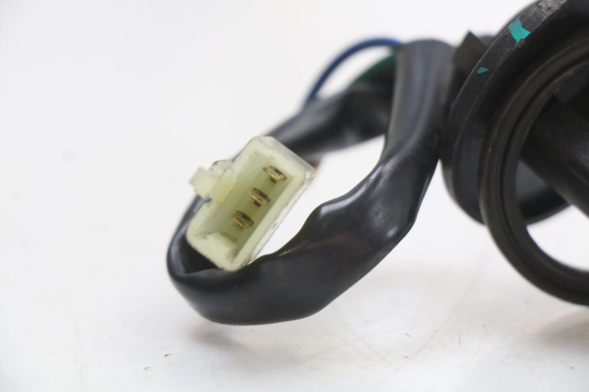 photo de JAUGE RESERVOIR ESSENCE KYMCO AGILITY CARRY 50 (2011 - 2020) - Points de fixation