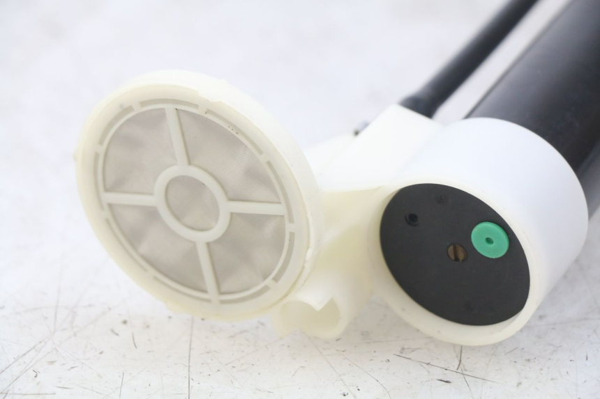 photo de JAUGE RESERVOIR ESSENCE APRILIA ATLANTIC 125 (2003 - 2009) - Vue d’ensemble