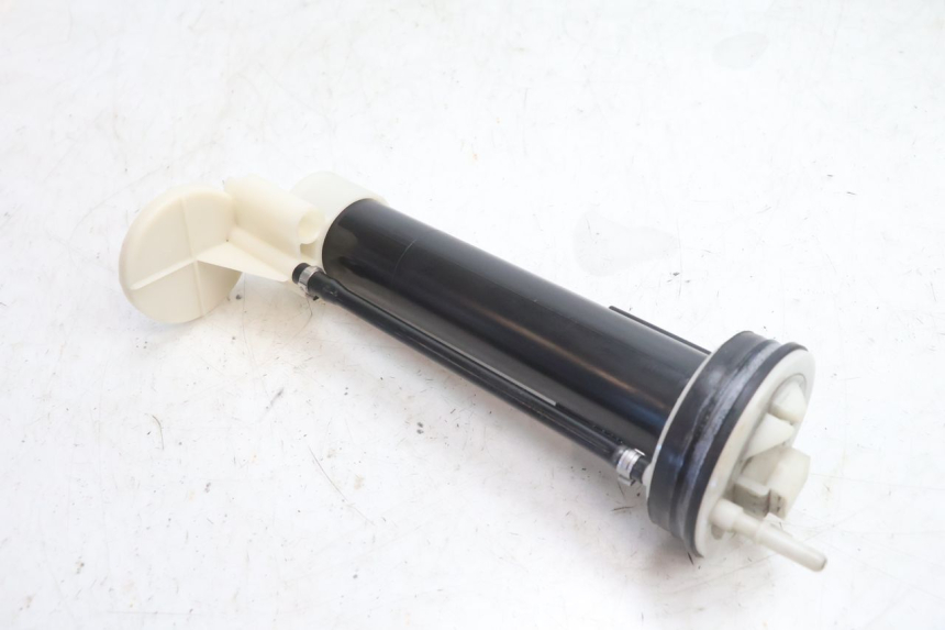 photo de JAUGE RESERVOIR ESSENCE APRILIA ATLANTIC S 125 (2010 - 2013) - Détail de la pièce