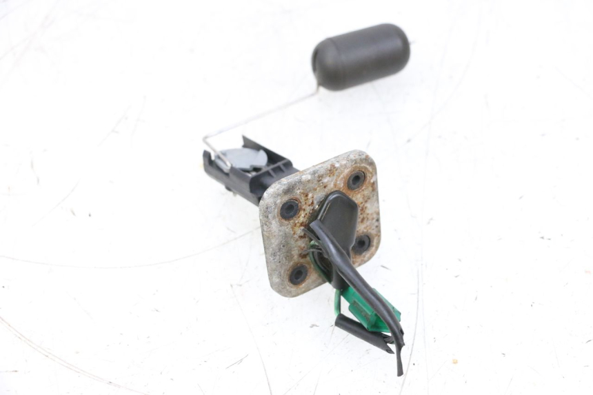 photo de JAUGE RESERVOIR ESSENCE MBK BOOSTER SPIRIT NAKED 50 (2004 - 2017) - Autre angle de vue