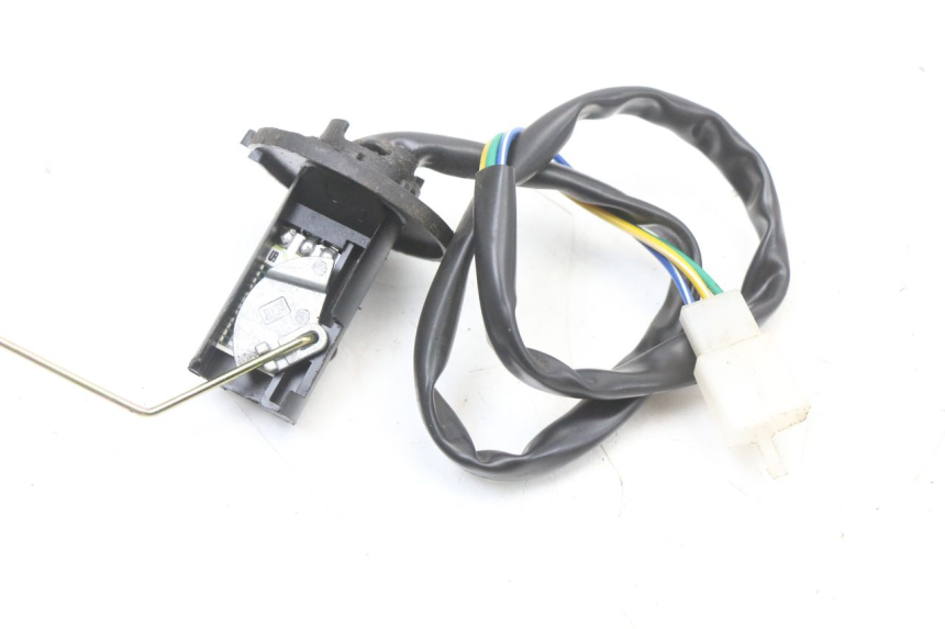 photo de JAUGE RESERVOIR ESSENCE TNT MOTOR BOSTON 4T 50 (2018 - 2025) - Gros plan technique