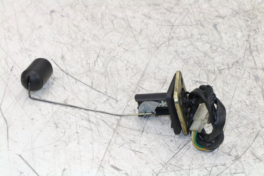 photo de JAUGE RESERVOIR ESSENCE BAOTIAN BT COLLECTOR 50 (2005 - 2013) - Zoom état d’usage