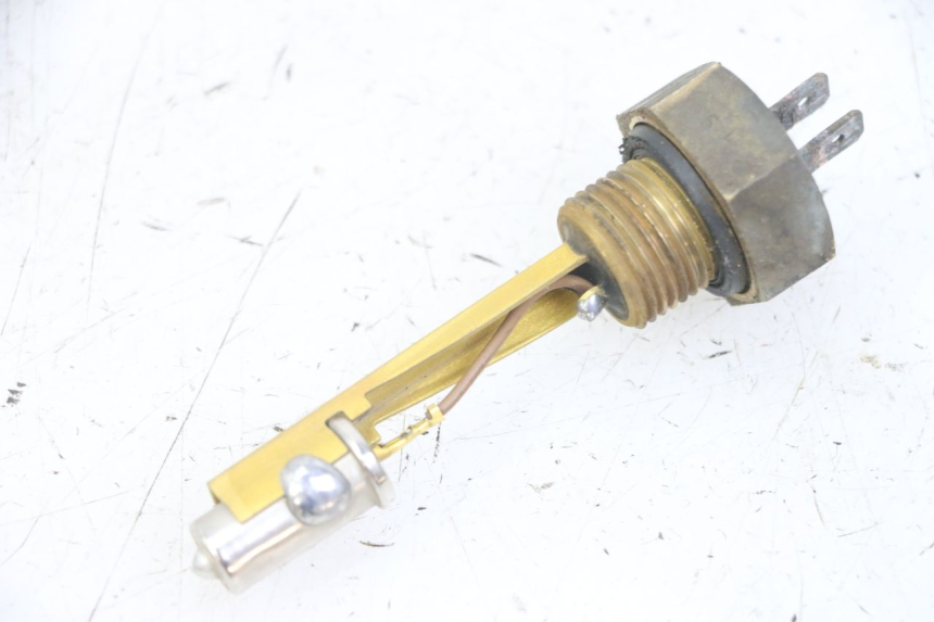 photo de JAUGE RESERVOIR ESSENCE HONDA CBF 500 (2004 - 2007) - Vue principale