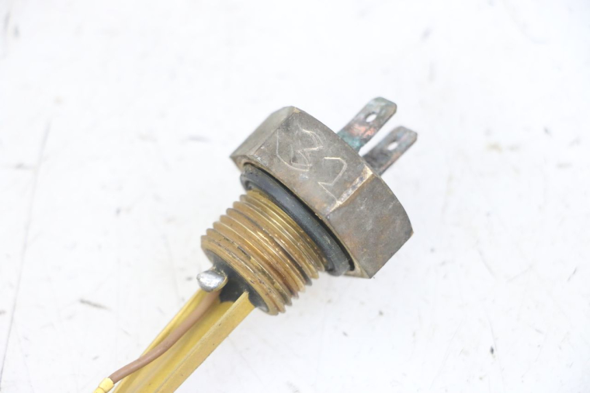 photo de JAUGE RESERVOIR ESSENCE HONDA CBF 500 (2004 - 2007) - Zoom état d’usage