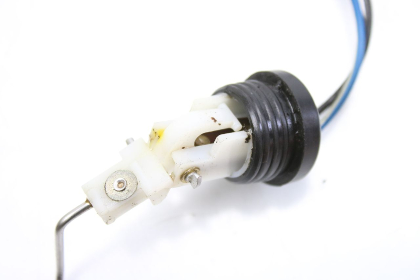 photo de JAUGE RESERVOIR ESSENCE SUZUKI CP 80 (1985 - 1996) - Autre angle de vue