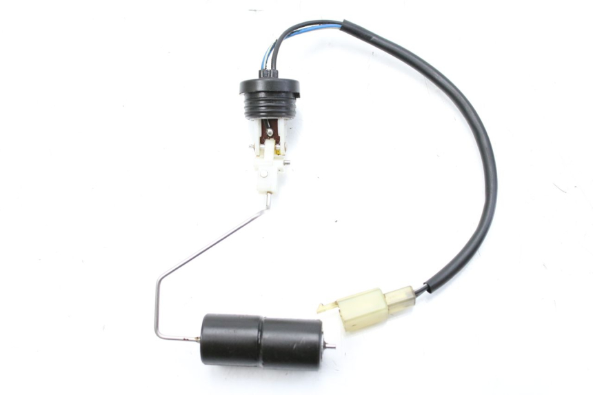 photo de JAUGE RESERVOIR ESSENCE SUZUKI CP 80 (1985 - 1996) - Gros plan technique