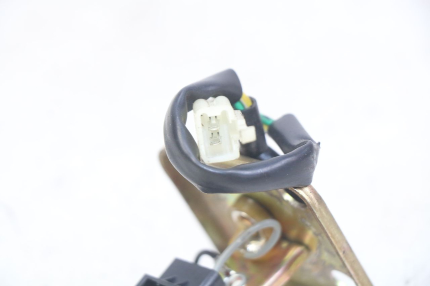 photo de JAUGE RESERVOIR ESSENCE SYM CROX 4T 50 (2016 - 2023) - Zoom état d’usage