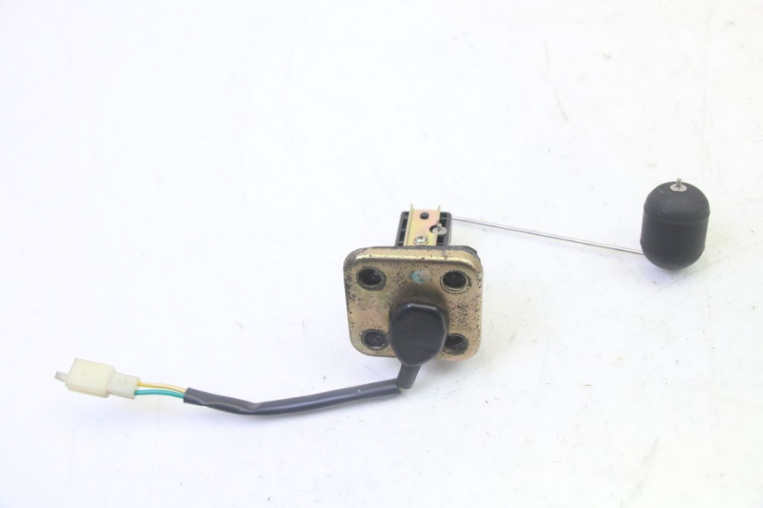 photo de JAUGE RESERVOIR ESSENCE SYM CROX 4T 50 (2016 - 2023) - Zoom état d’usage