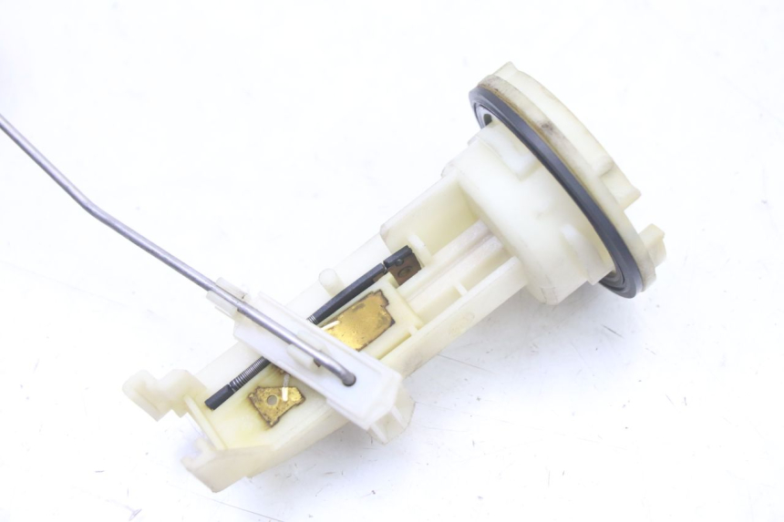 photo de JAUGE RESERVOIR ESSENCE PEUGEOT ELYSTAR 50 (2002 - 2014) - Détail de la pièce