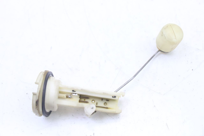 photo de JAUGE RESERVOIR ESSENCE PEUGEOT ELYSTAR 50 (2002 - 2014) - Autre angle de vue