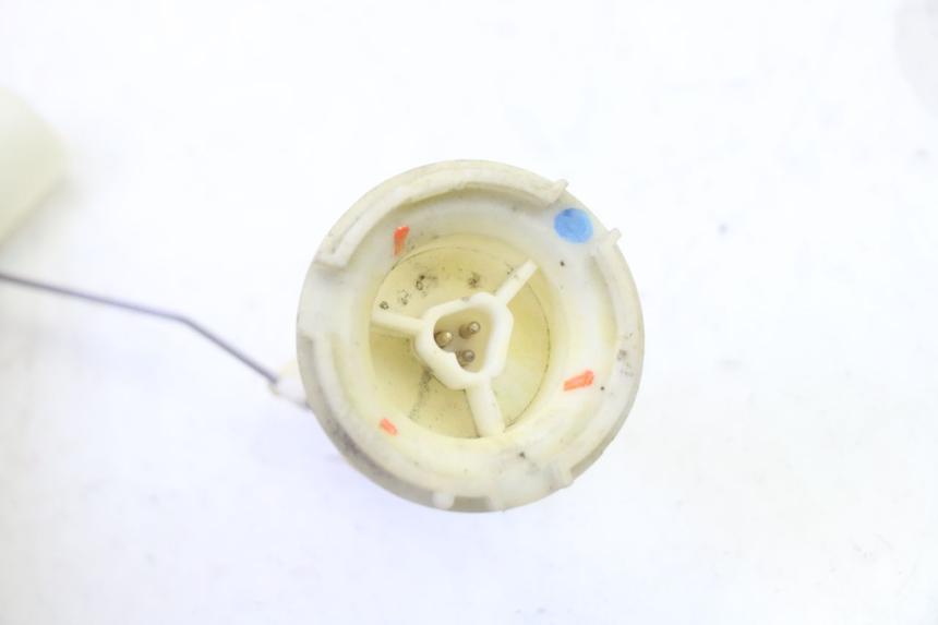 photo de JAUGE RESERVOIR ESSENCE PEUGEOT ELYSTAR 50 (2002 - 2014) - Autre angle de vue