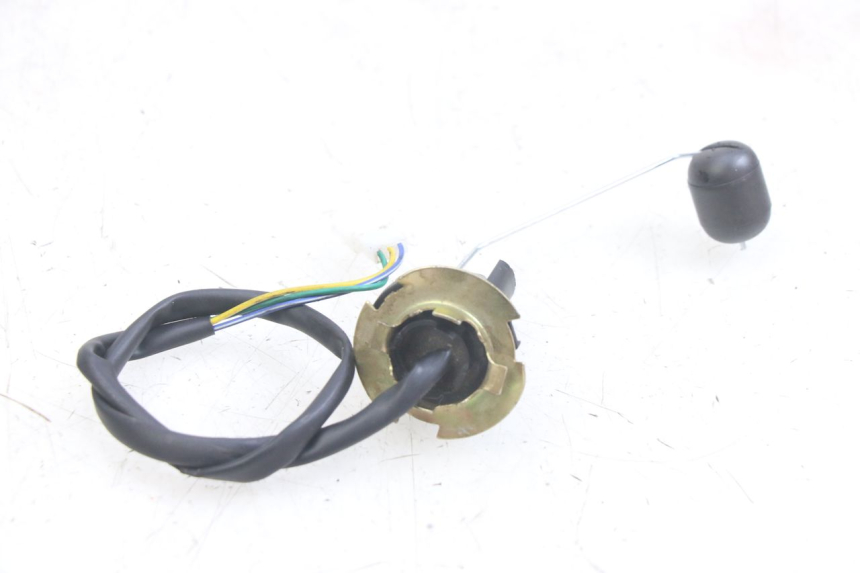 photo de JAUGE RESERVOIR ESSENCE JM MOTORS EVOLIS 4T 50 (2018 - 2022) - Gros plan technique