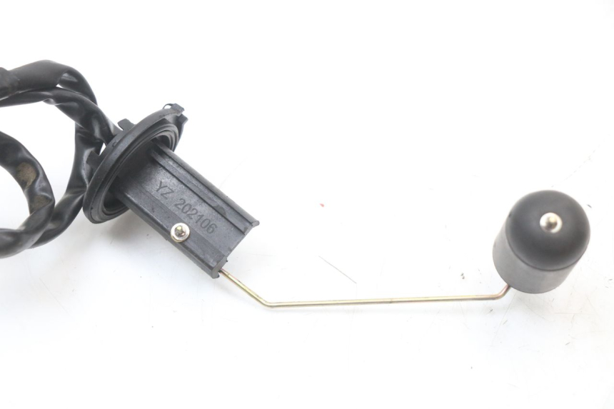 photo de JAUGE RESERVOIR ESSENCE JM MOTORS EVOLIS 4T 50 (2018 - 2022) - Zoom état d’usage