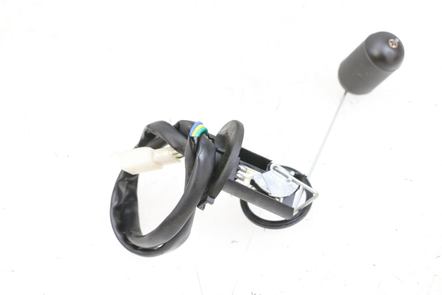 photo de JAUGE RESERVOIR ESSENCE BTC FELICE SPORT 50 - Détail de la pièce