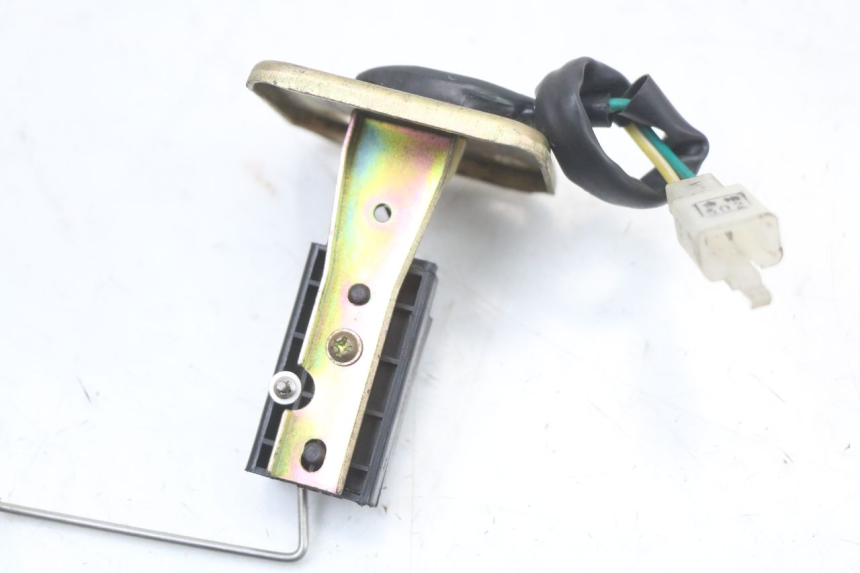 photo de JAUGE RESERVOIR ESSENCE SYM FIDDLE 3 III 50 (2014 - 2020) - Autre angle de vue