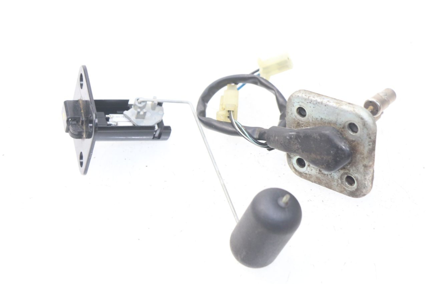 photo de JAUGE RESERVOIR ESSENCE PIAGGIO FLY IE 125 (2012 - 2017) - Zoom état d’usage